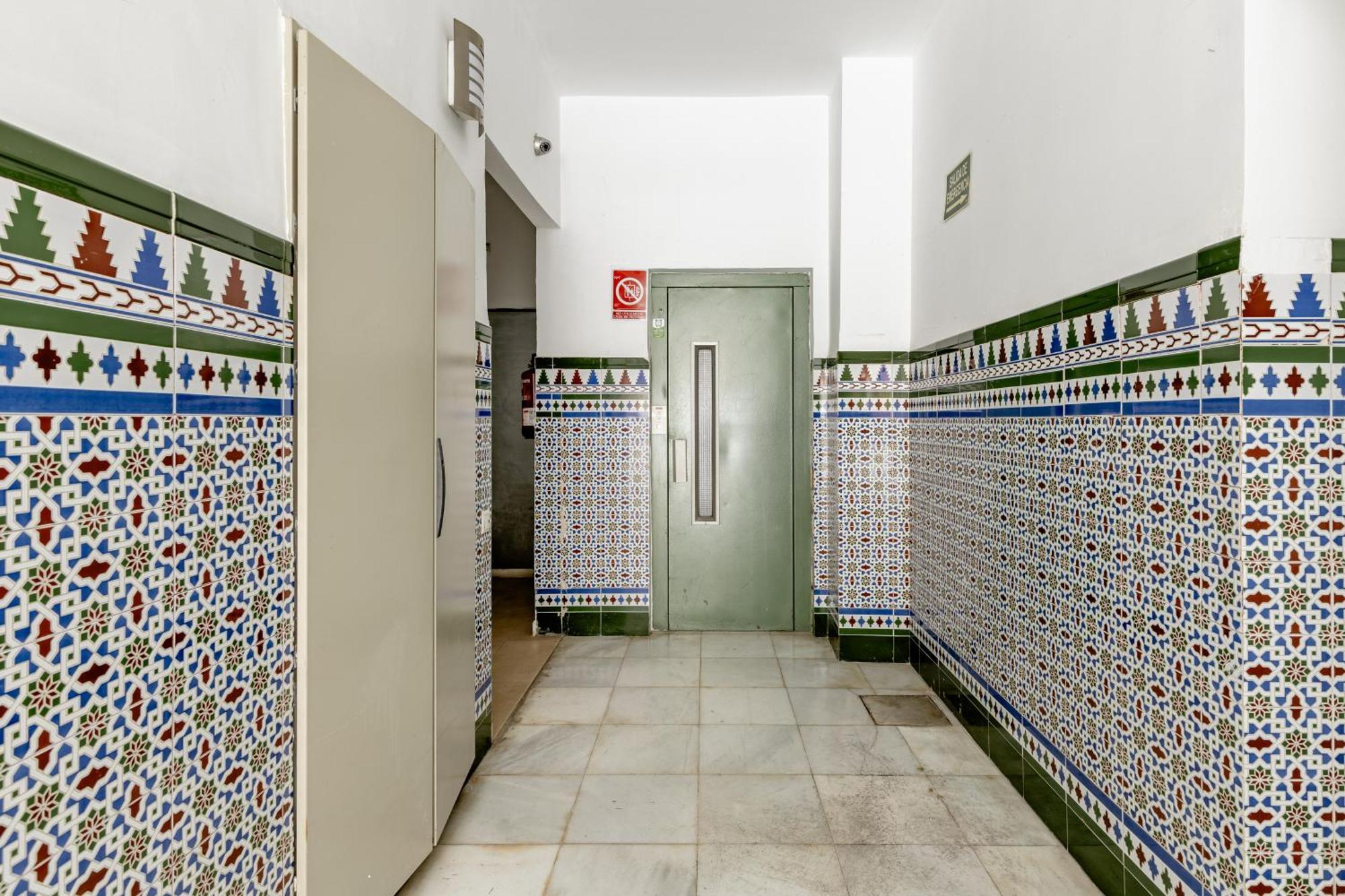 Atarazanas Suite, Atico Con Terraza Málaga Exteriör bild